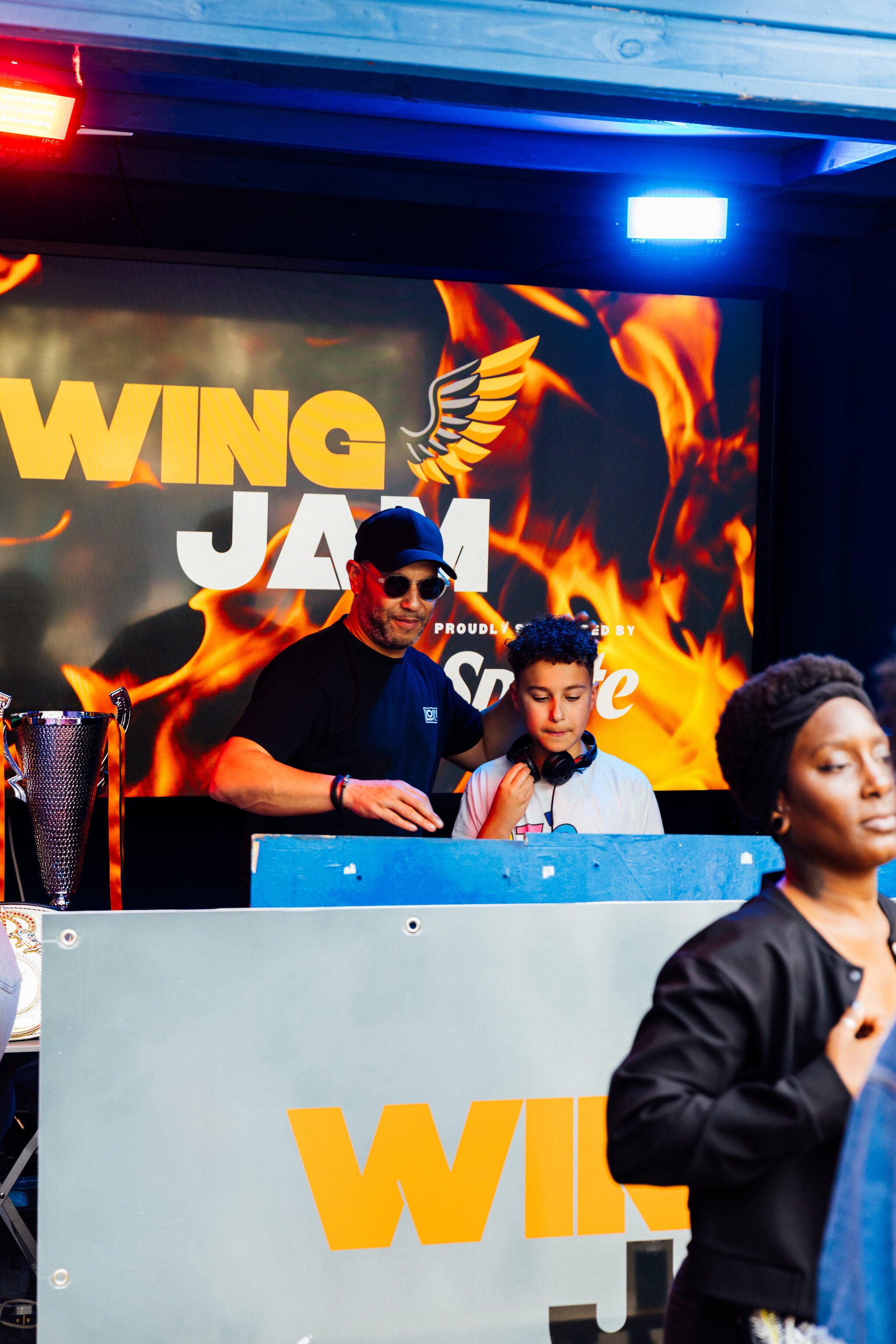 people enjoying dancing at wingjam, WingJam London Premier Chicken Wing Festival, Savoring Chicken Wings at WingJam London, WingJam London A Chicken Wing Lover’s Dreamt 